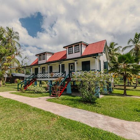 Plantage Resort Frederiksdorp ปารามารีโบ ภายนอก รูปภาพ