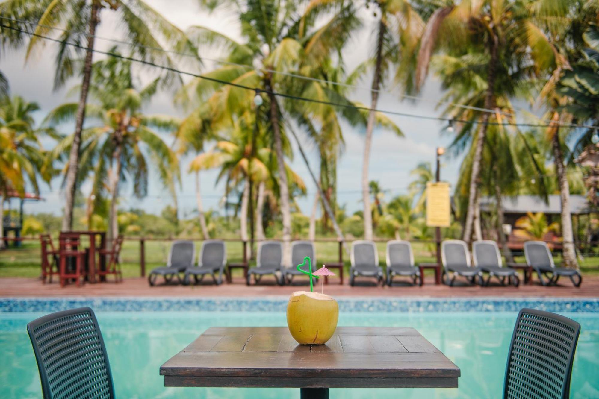 Plantage Resort Frederiksdorp ปารามารีโบ ภายนอก รูปภาพ