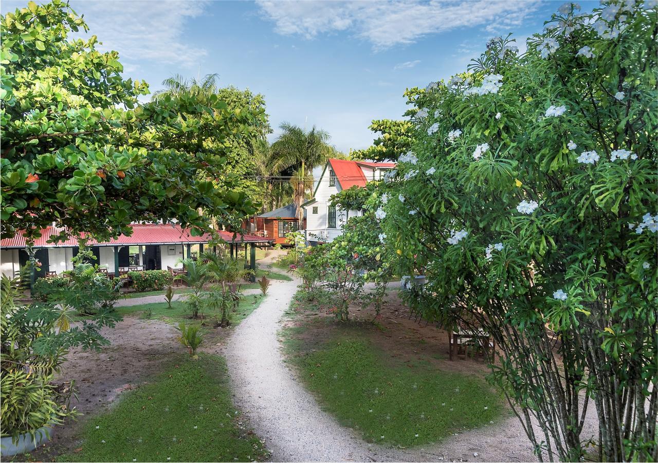 Plantage Resort Frederiksdorp ปารามารีโบ ภายนอก รูปภาพ
